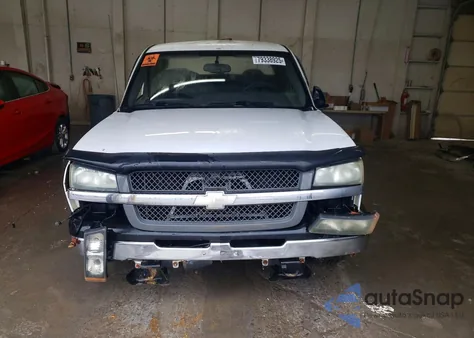 2005 Chevrolet Silverado C1500 из США, поврежденный, VIN 2GCEC19T951279735